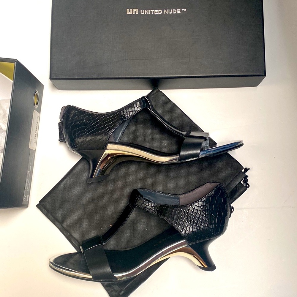 United Nude Twirl Sandal Mid Black crocodile t-strap cutout wedge flats low heel